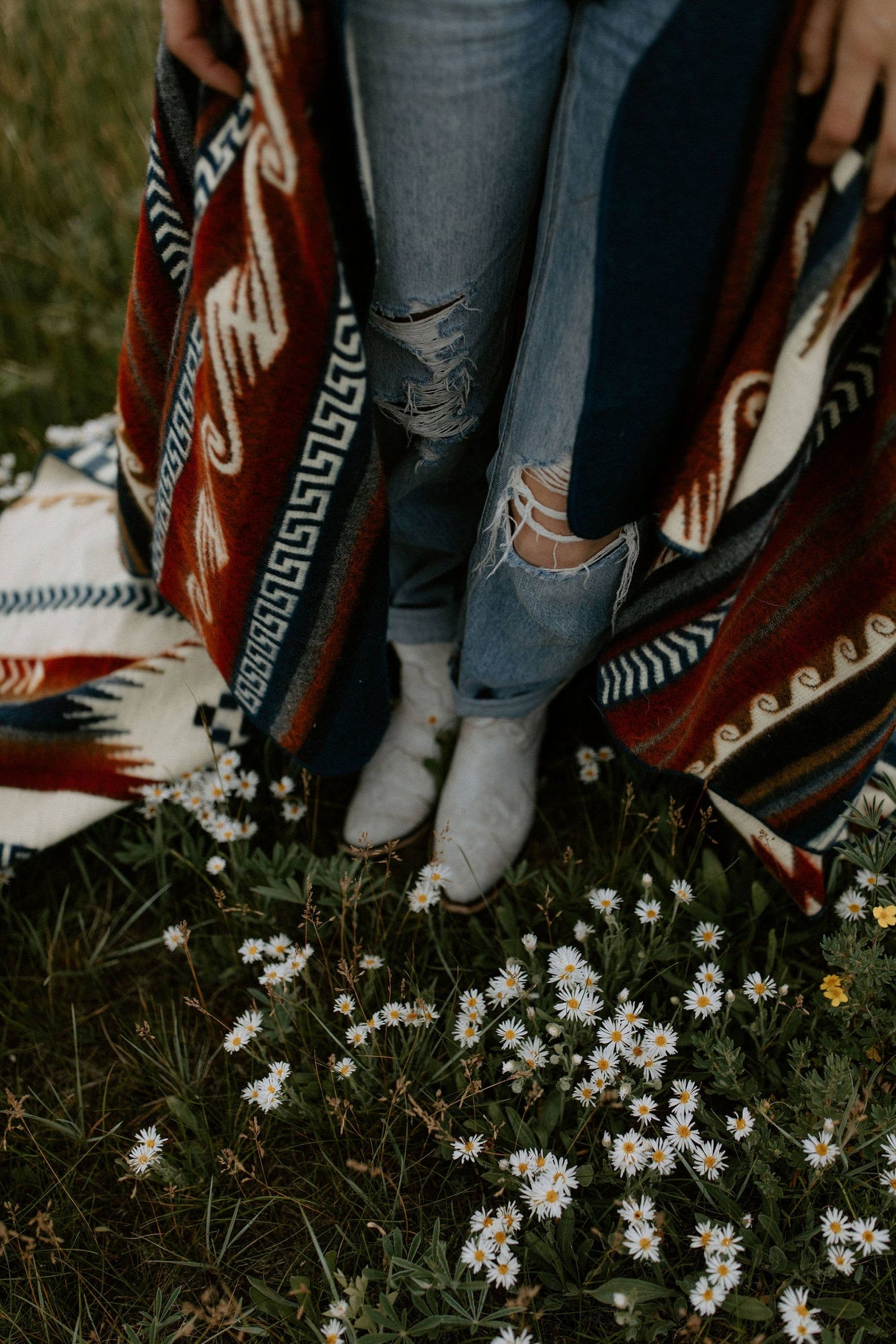 Maskuy Queen Blanket - Rusty Arctic