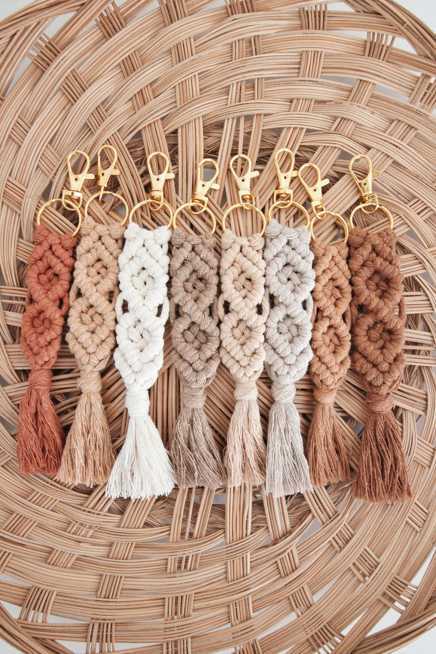 LUCY Keychain Macrame