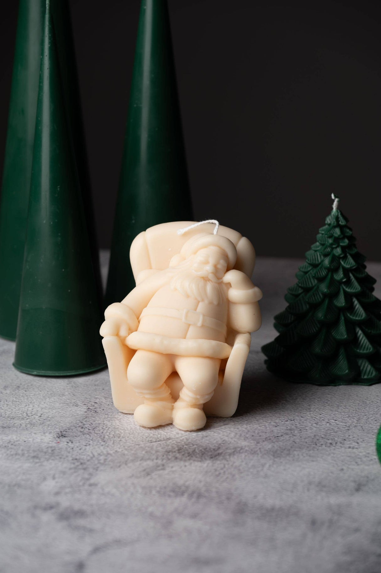 Santa Claus Candle - Hand-poured Design: Vintage