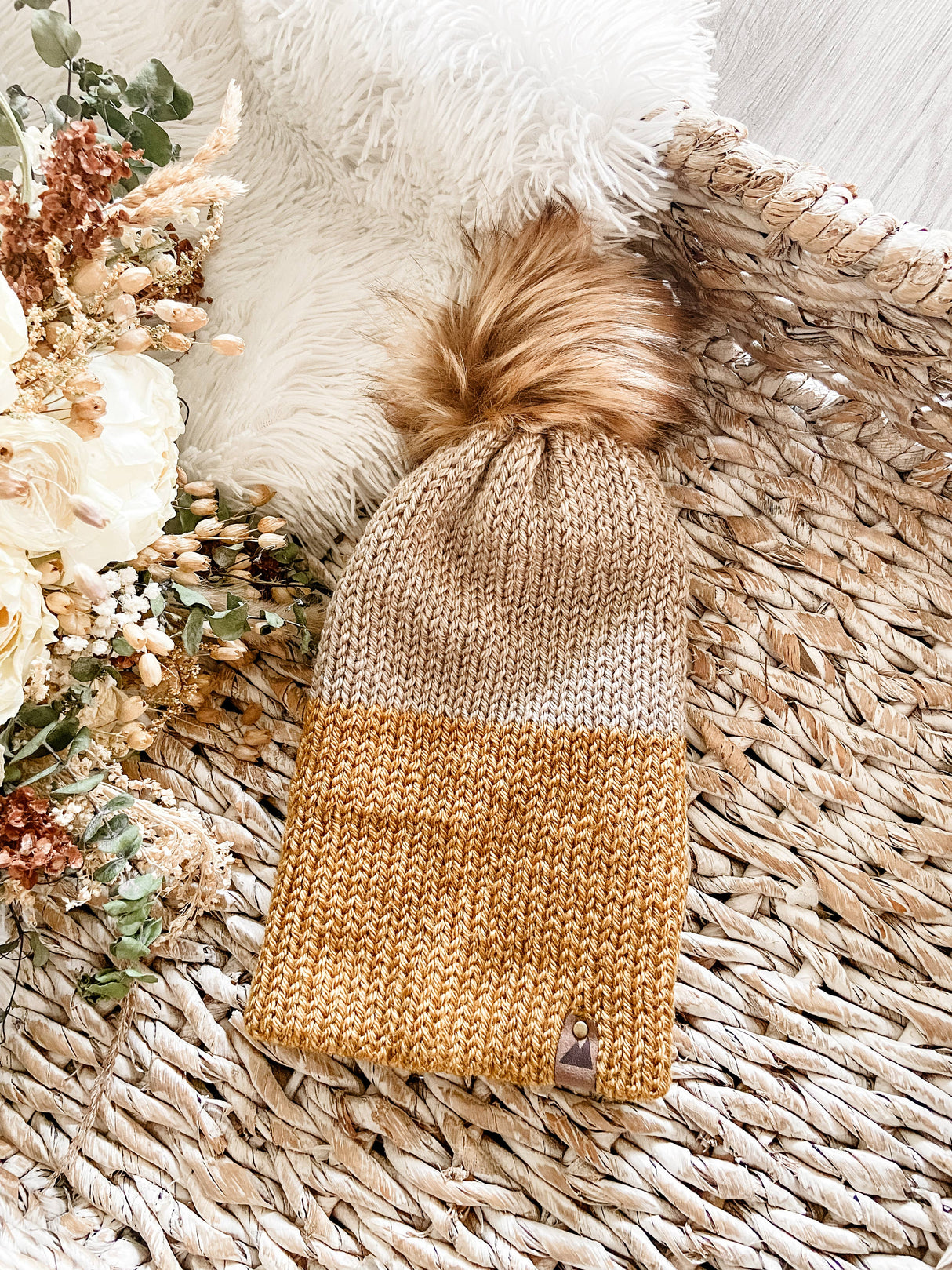 Knit Beanie Toque with Fur Pom Pom