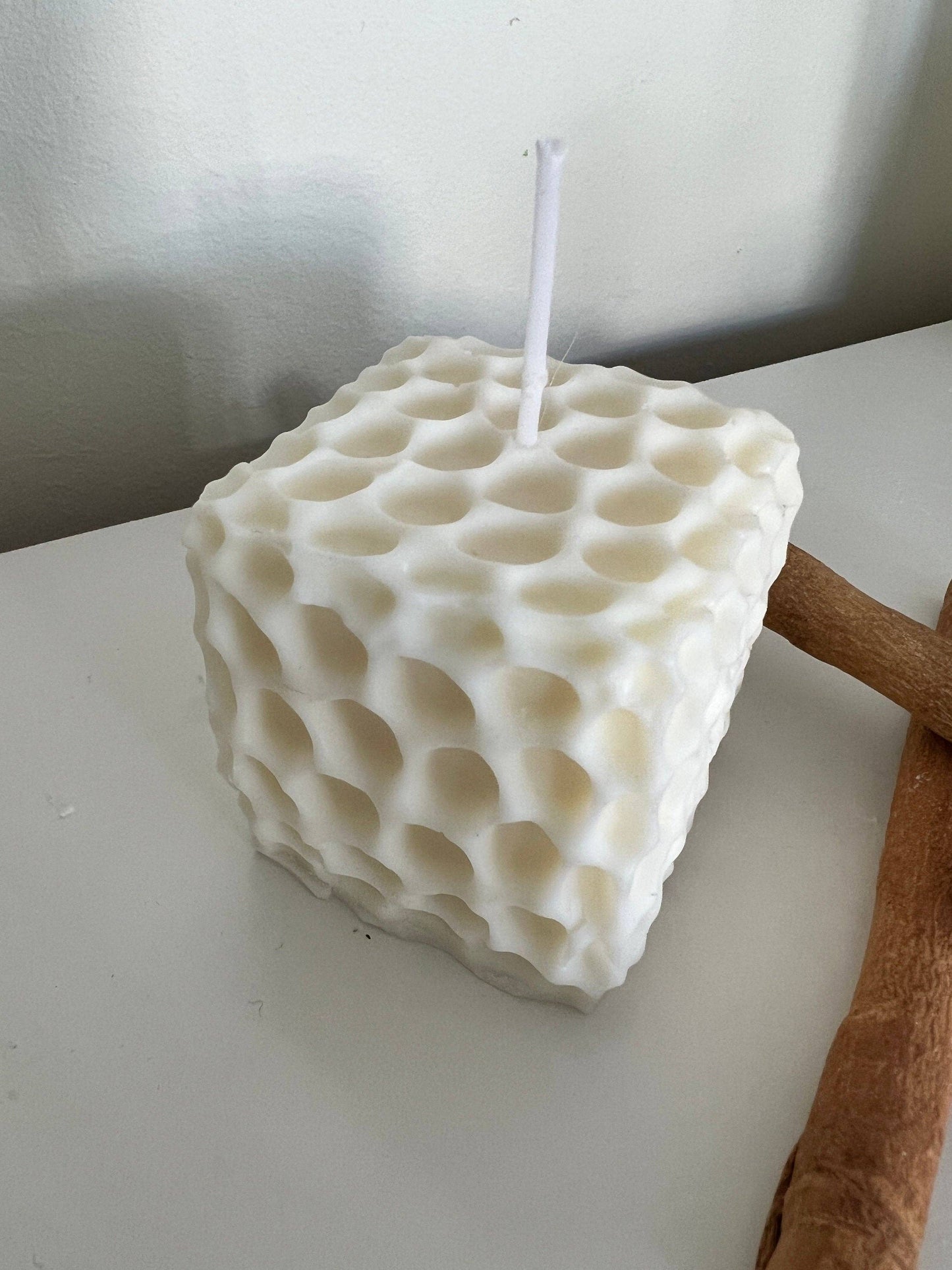 Honeycomb Cube Candle: Sandalwood