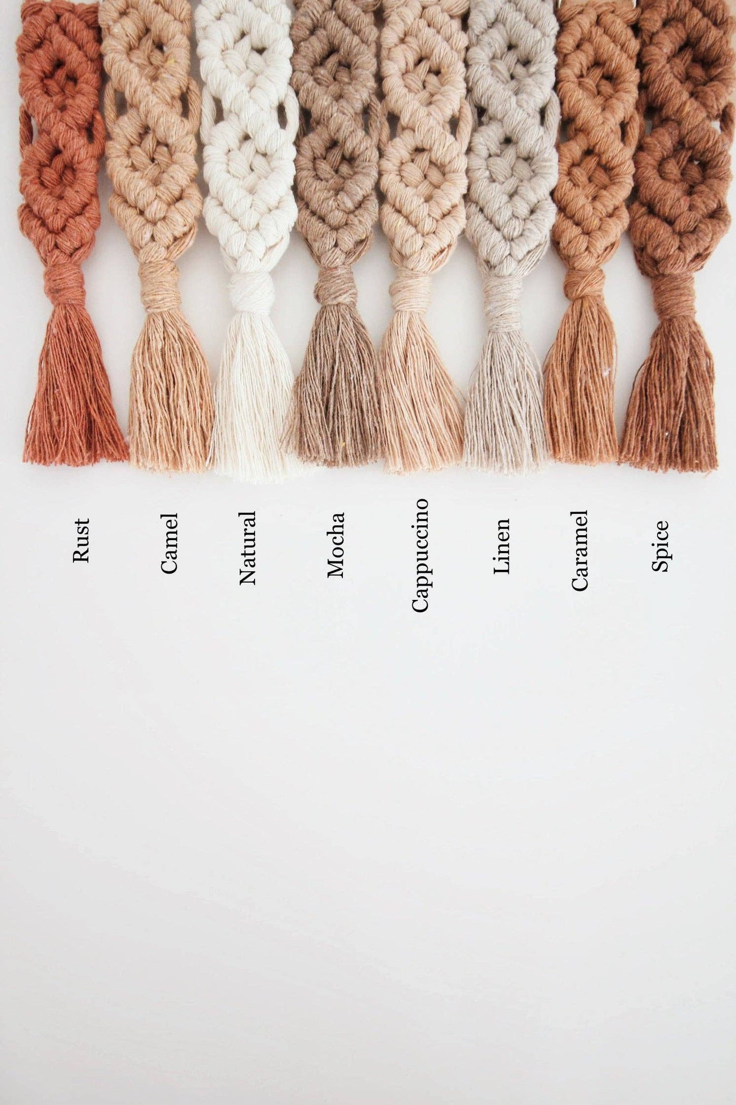 LUCY Keychain Macrame