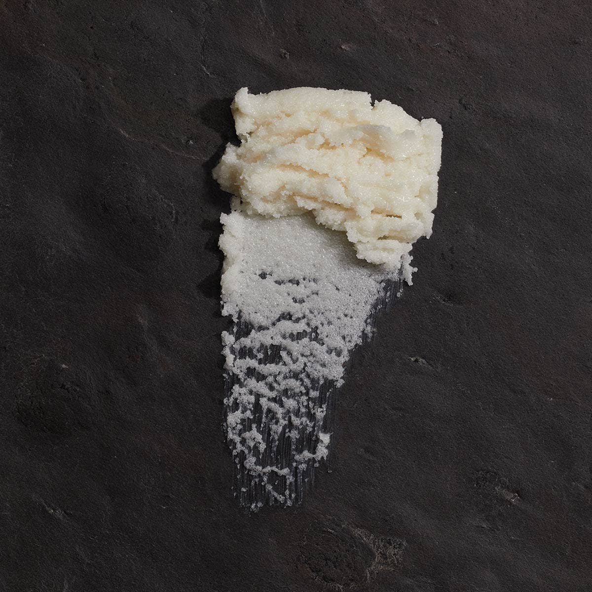 Vanilla Moon Radiant Body Scrub: Full Size - 140 g