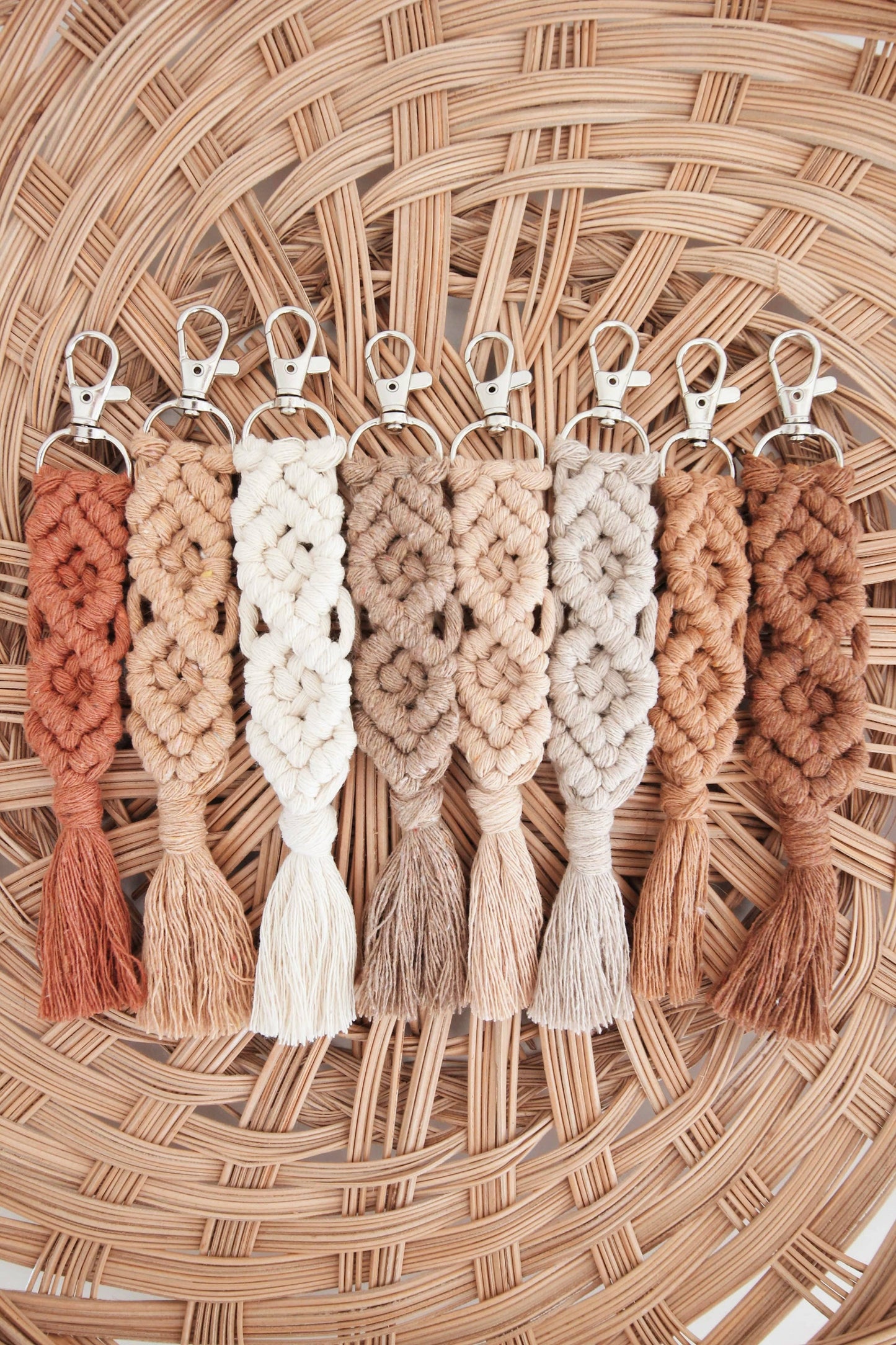 LUCY Keychain Macrame