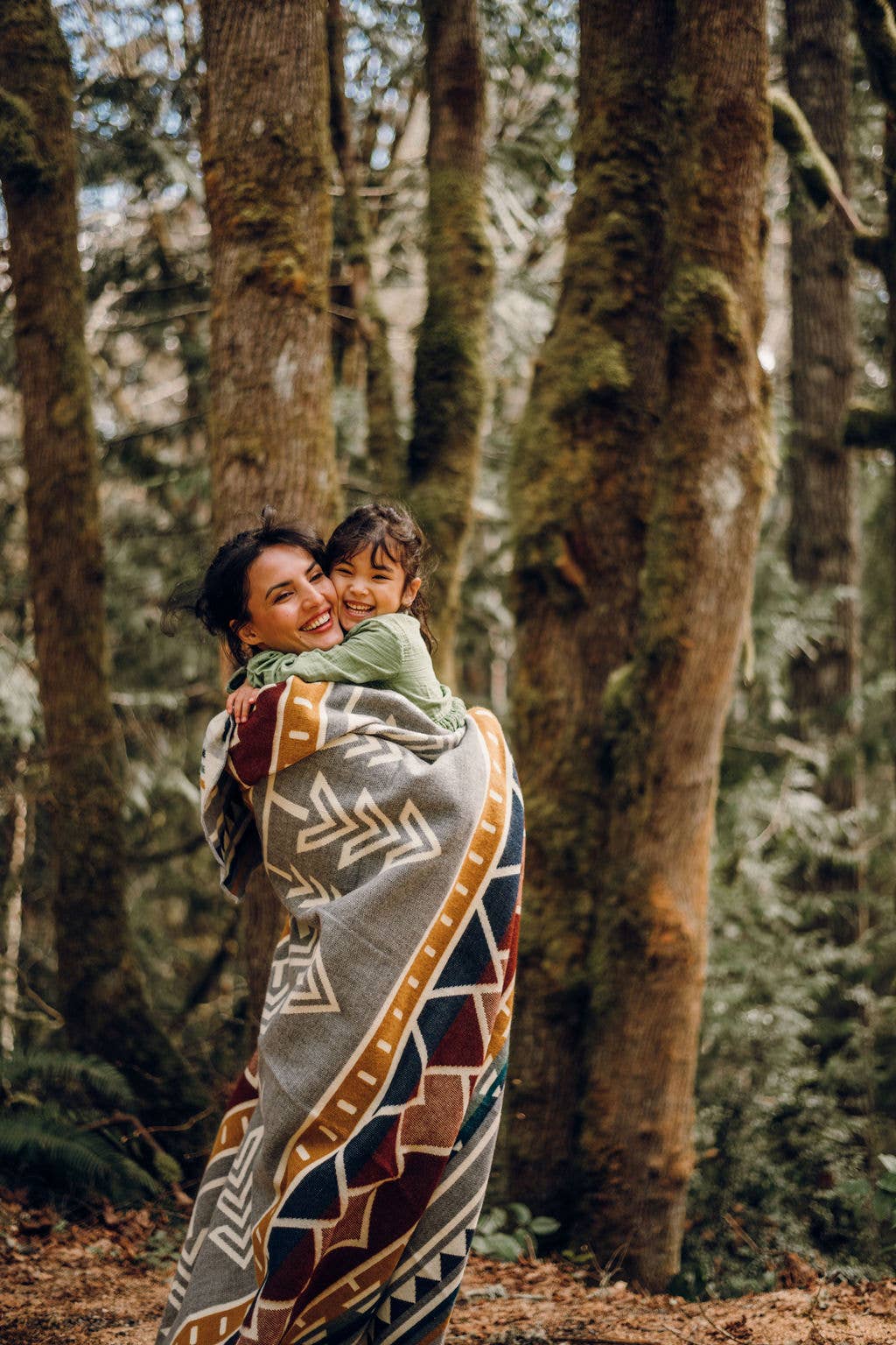 Tree Line Throw Blanket - Aurora Highlands