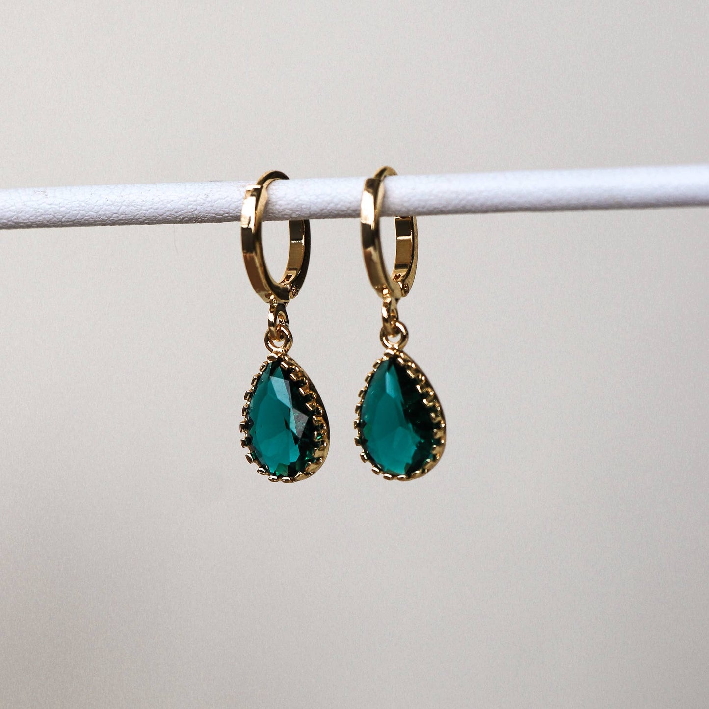 Dipo Hanging Earrings