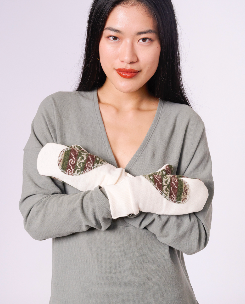 Ariel Mitts With Upcycled Wool: Black
