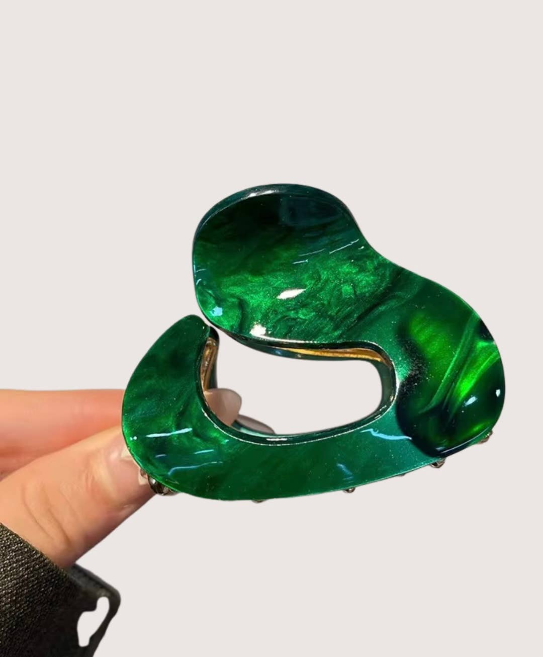 Retro Festive and Gold Claw Hair Clip