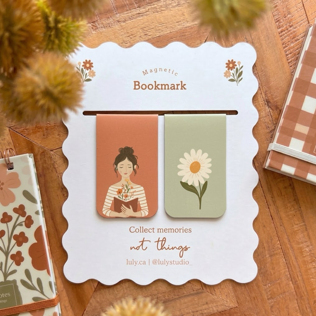 Magnetic Bookmark | Book and Flowers