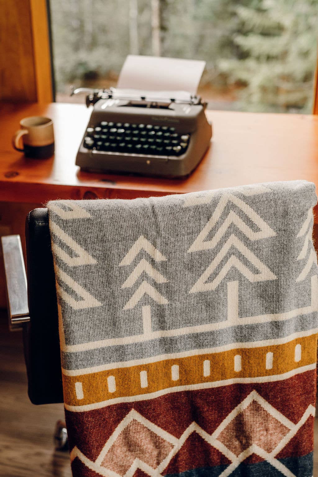 Tree Line Throw Blanket - Aurora Highlands