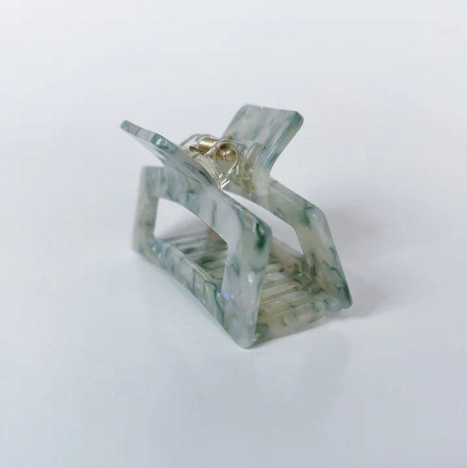 Ecofriendly Midi Claw Clip