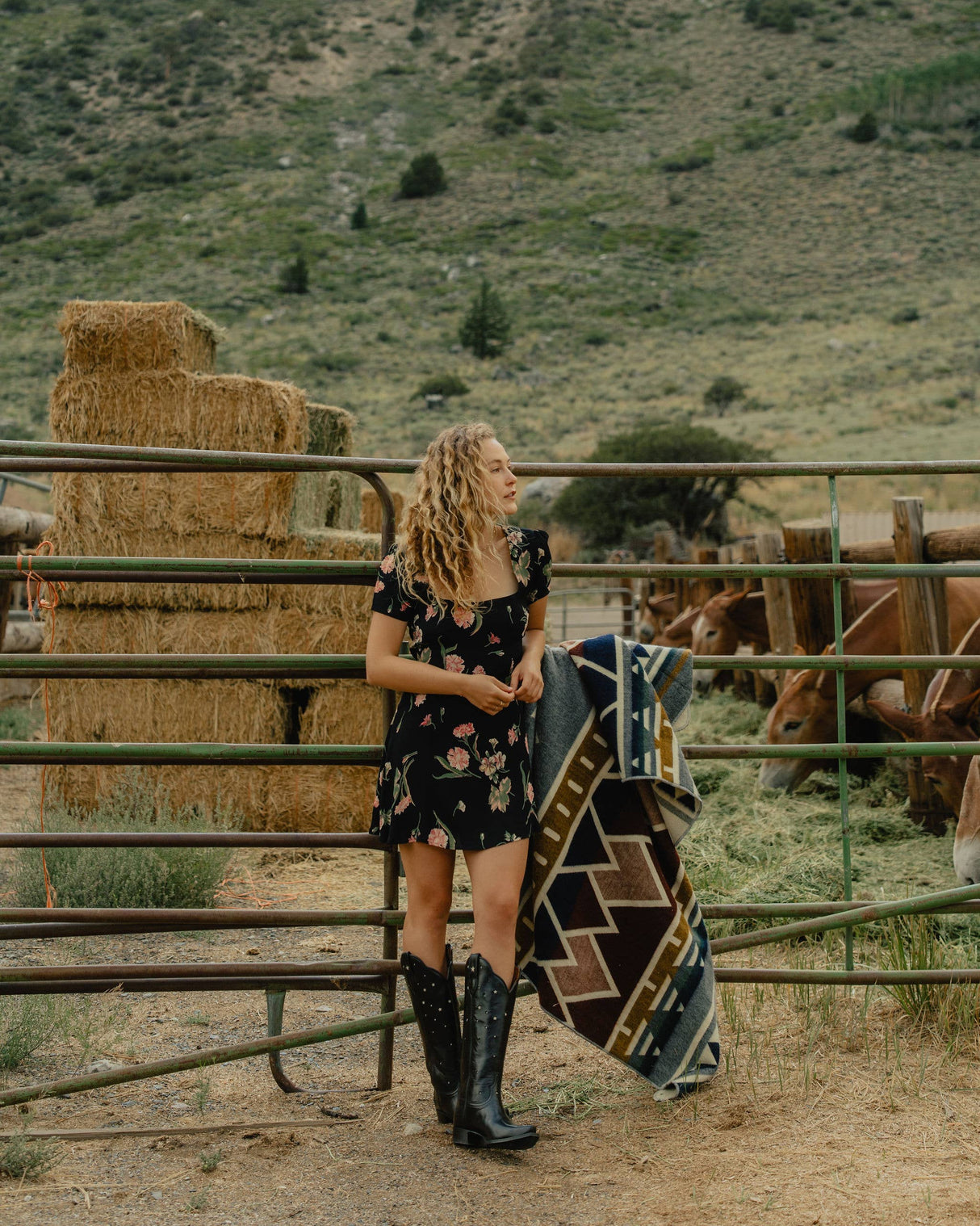 Tree Line Queen Blanket - Subalpine