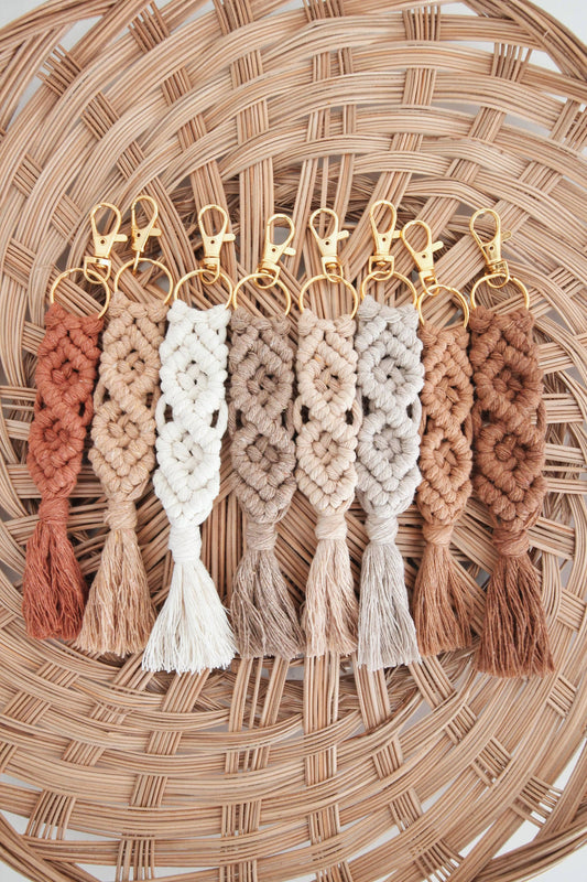 LUCY Keychain Macrame