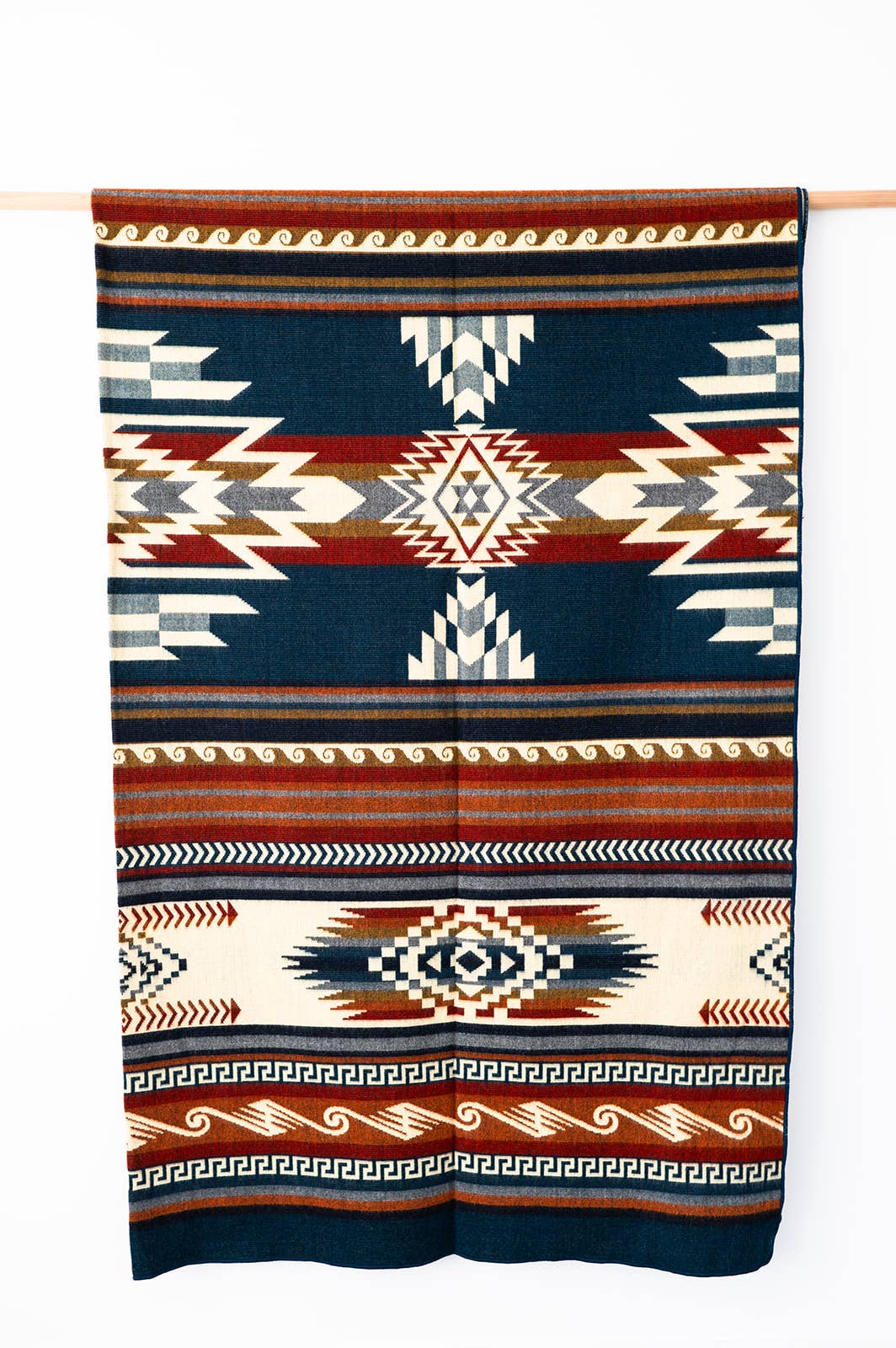 Maskuy Queen Blanket - Rusty Arctic