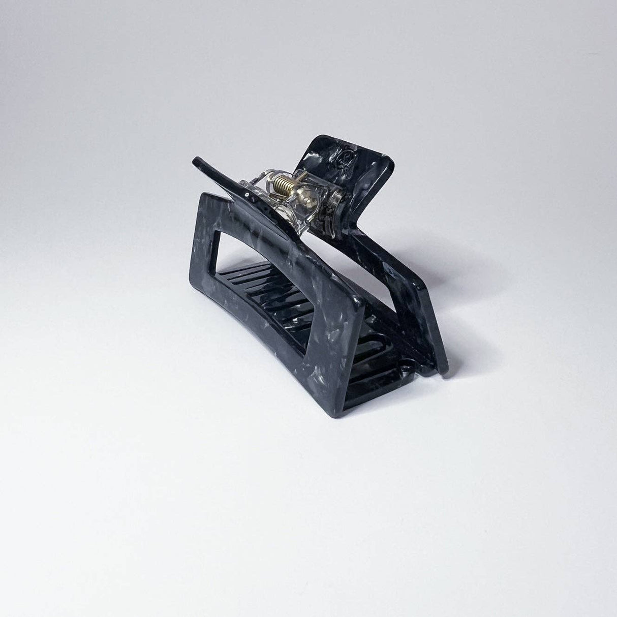 Ecofriendly Midi Claw Clip