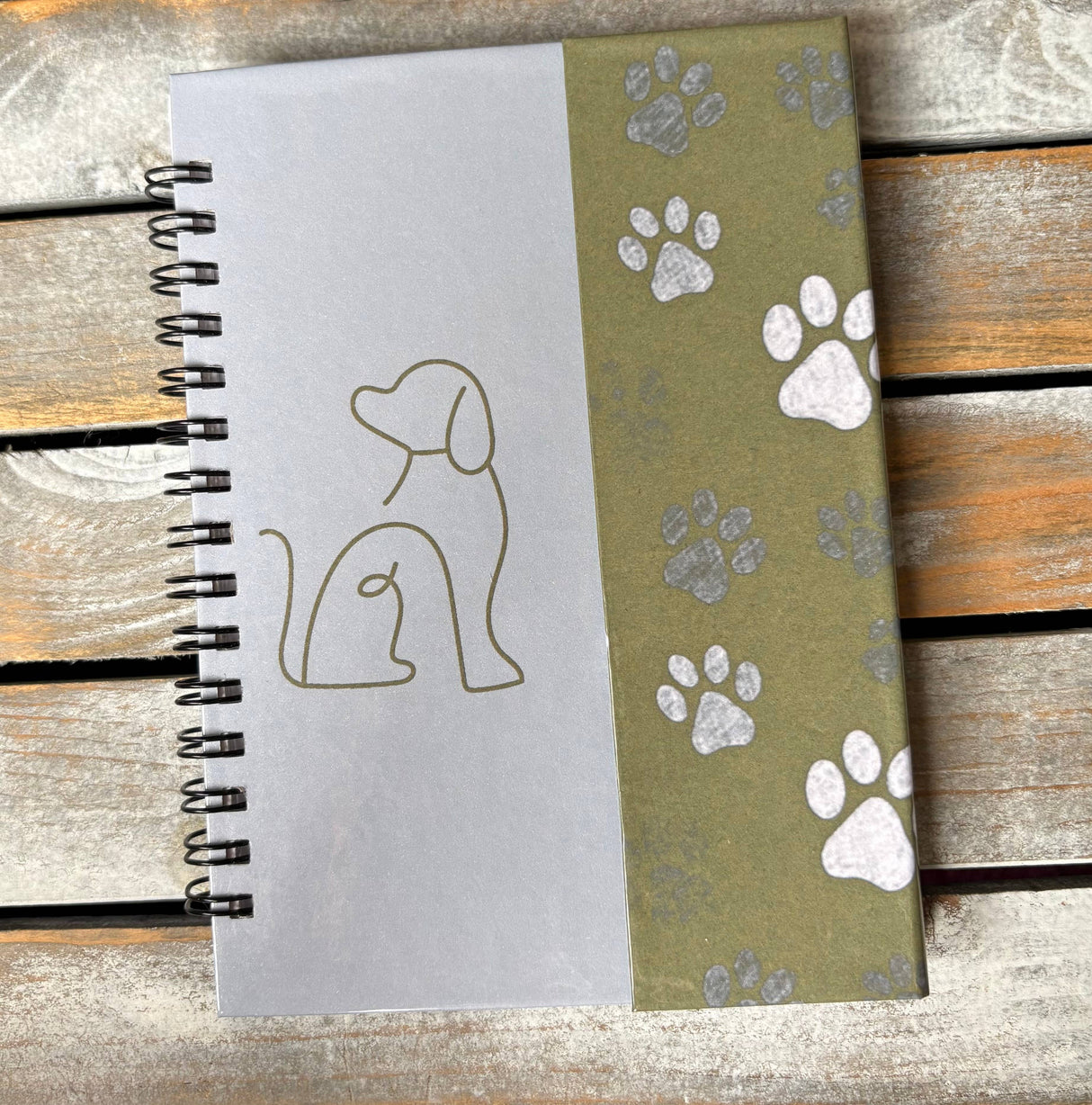 Puppy Dog - 160 pages Magnetic Closure Notebook 