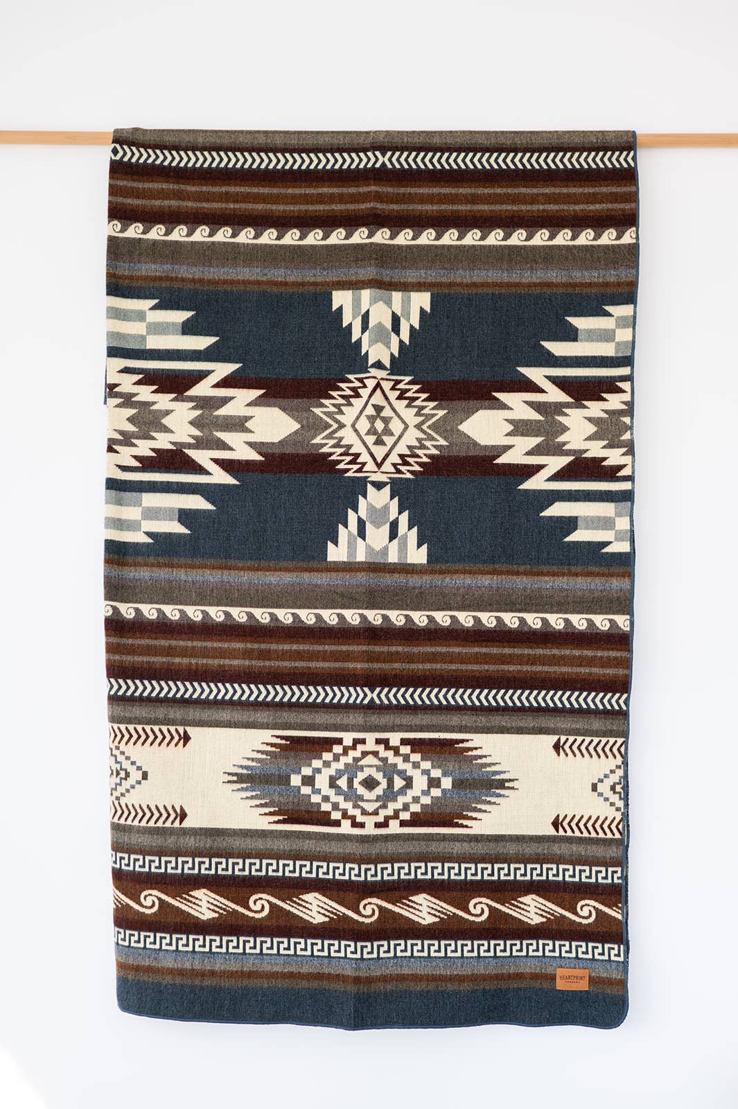 Maskuy Queen Blanket - Fireside Lodge