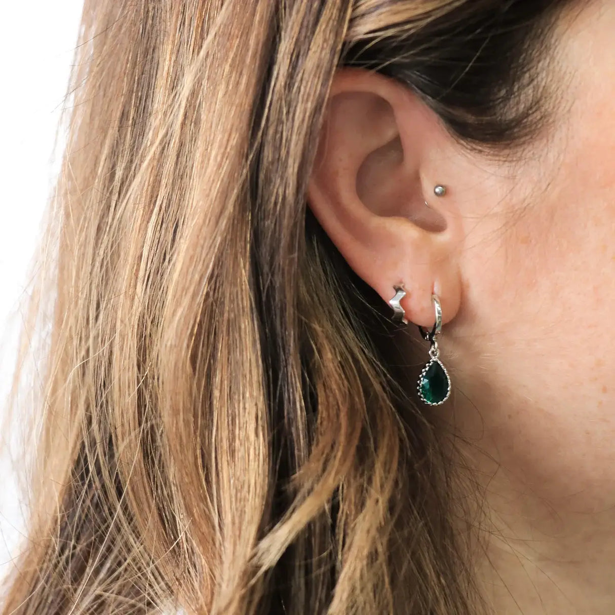 Dipa Hanging Earrings - Emerald