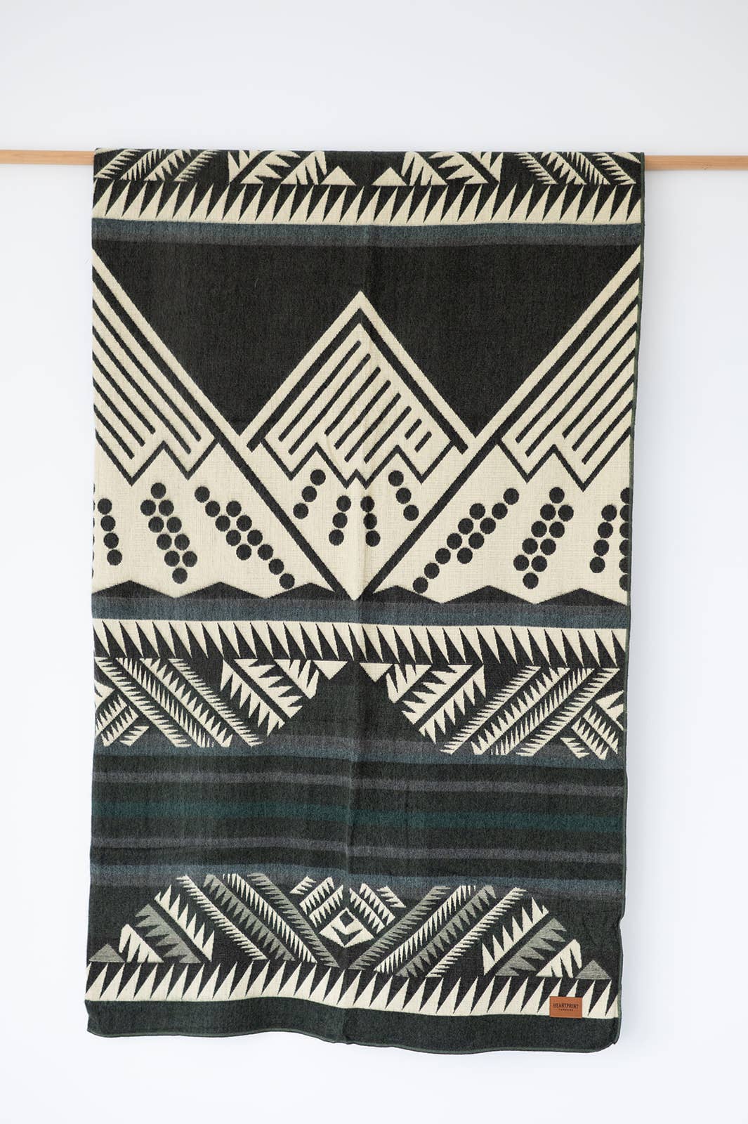 Mountain Flakes Queen Blanket - Tundra