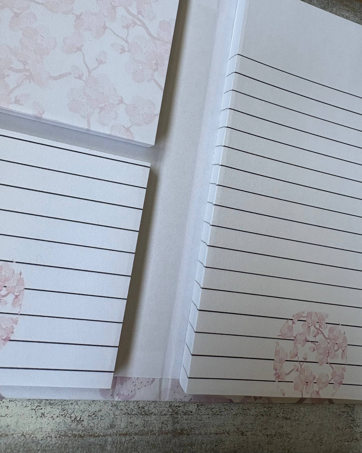 Floral A - 140 sheets Magnetic Closure Notebook