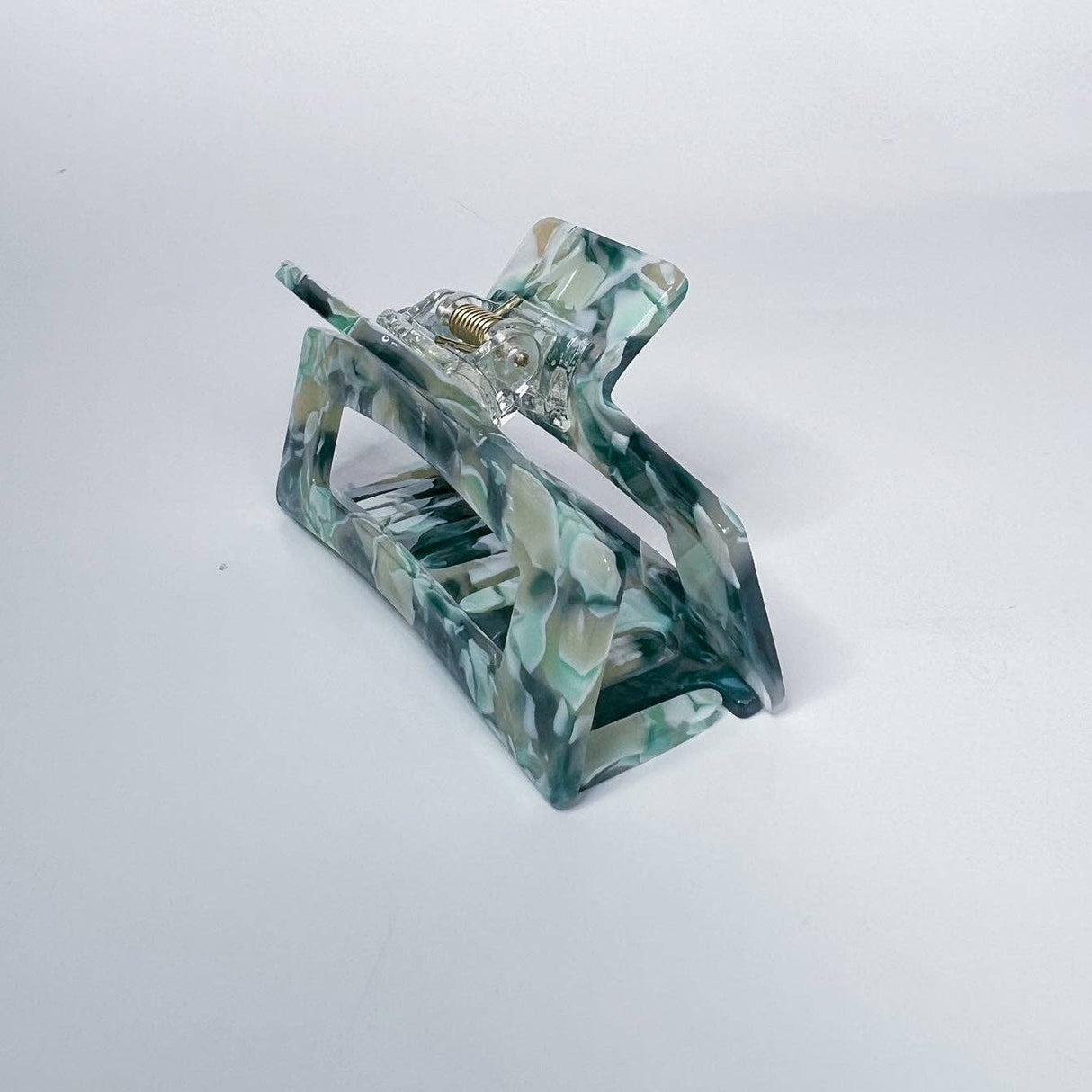 Ecofriendly Midi Claw Clip