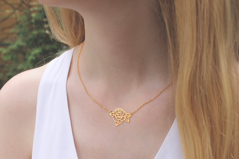 Outlined Rose Necklace