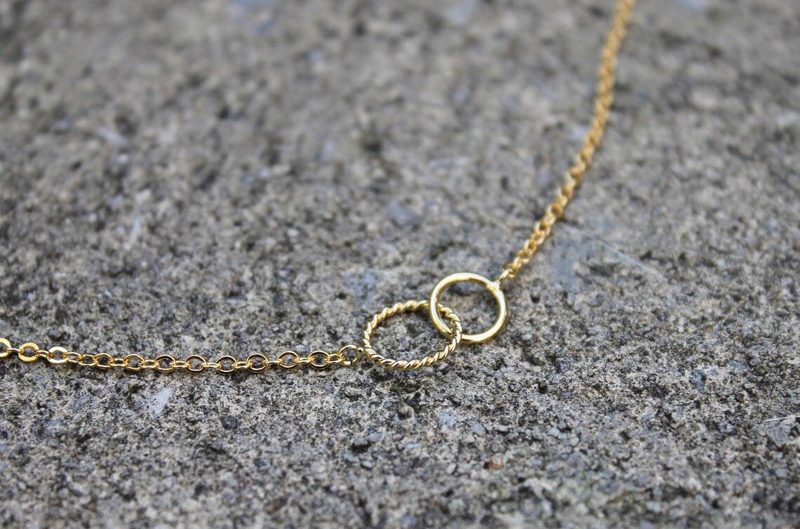 Interlocking Circles Necklace
