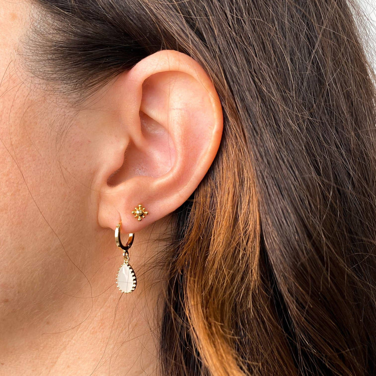 Dipo Hanging Earrings - Cream