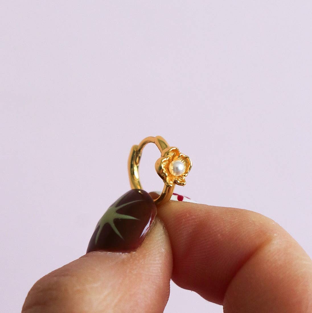 Lioro Flower and Pearl earrings