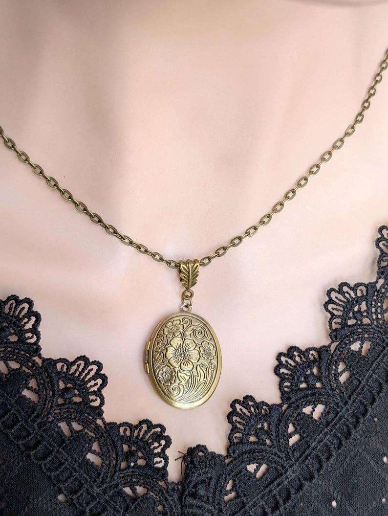 Floral Embossed Oval Locket Necklace