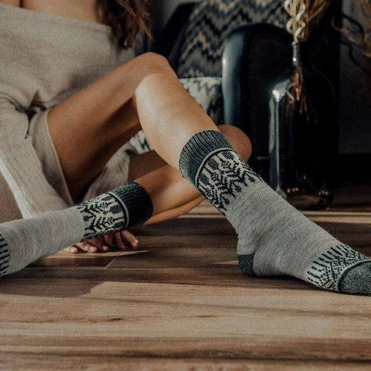 Nordic Socks Merino Wool in PERFORM™ (Yule - Ash) - Unisex: Medium